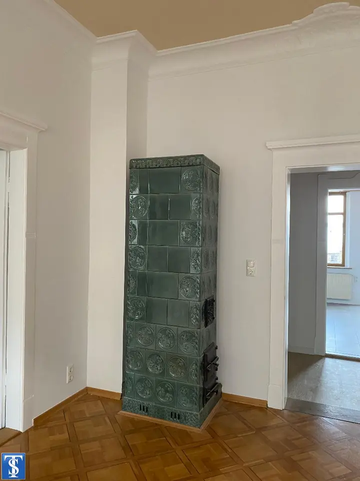 4 Zimmer Wohnung mit 105 m² in Plauen – Bild 1
