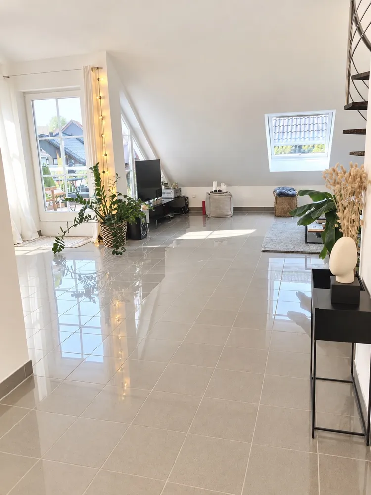 4 Zimmer Wohnung mit 130 m² in Köln – Bild 2