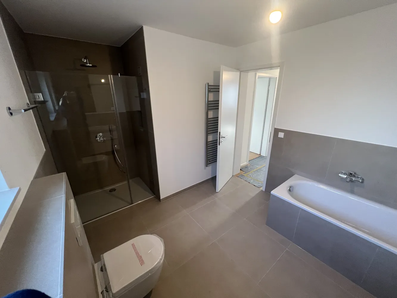 8 Zimmer Haus mit 240 m² in Wiesbaden – Bild 3
