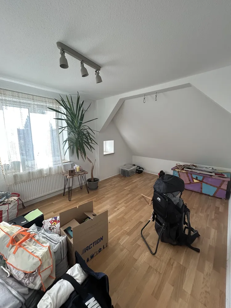 5 room apartment with 100 m² in Berlin – Photo 1