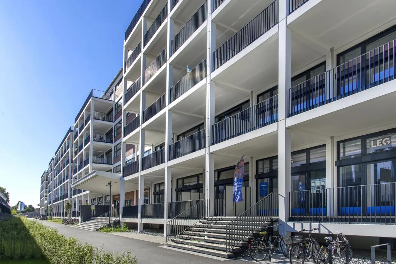 1 Zimmer Wohnung mit 99 m² in Bremen – Bild 1
