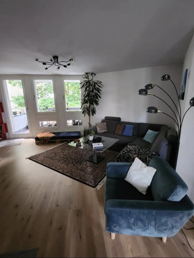 2 Zimmer Wohnung mit 85 m² in Berlin – Bild 1