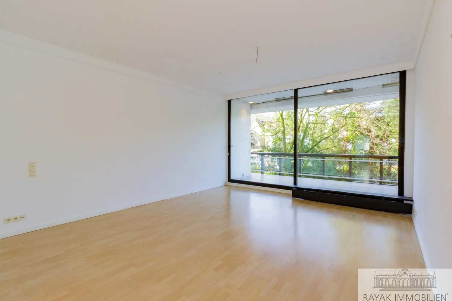 2 Zimmer Wohnung mit 107 m² in Düsseldorf – Bild 1