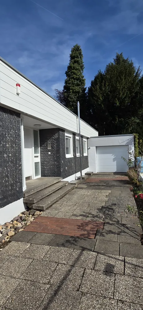 3 Zimmer Haus mit 150 m² in Köln – Bild 1