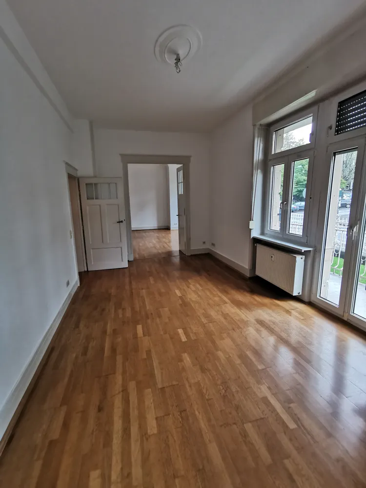 4 room apartment with 120 m² in Frankfurt am Main – Photo 1