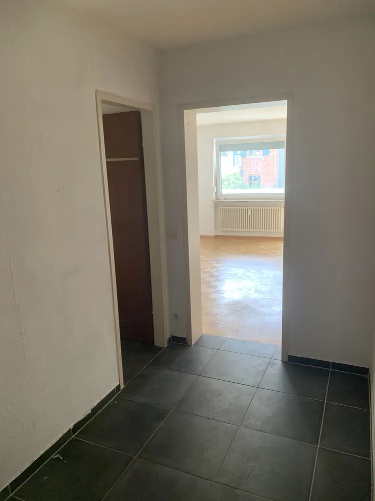 1 room apartment with 33 m² in Stuttgart – Photo 2