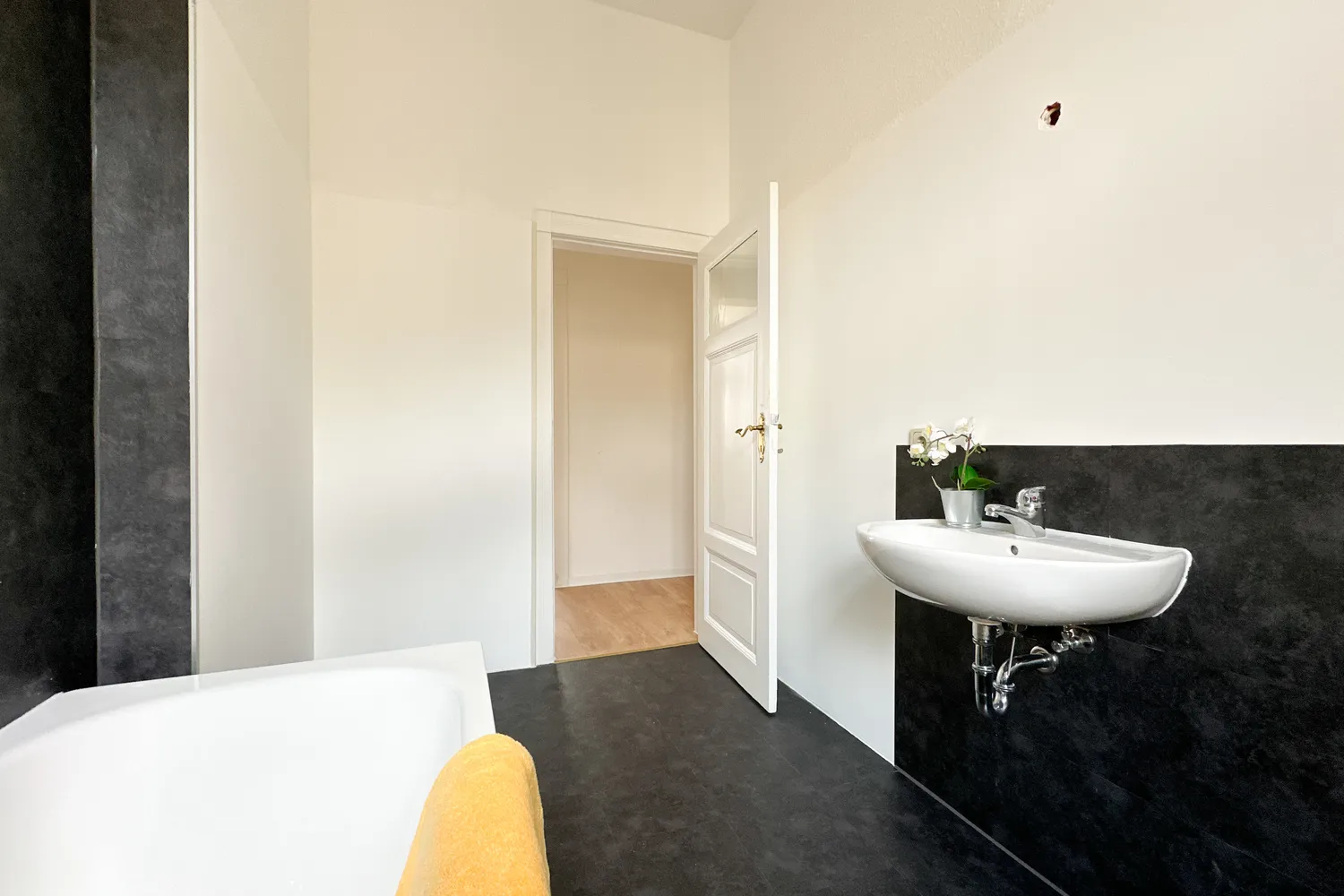 2 room apartment with 56 m² in Magdeburg – Photo 4