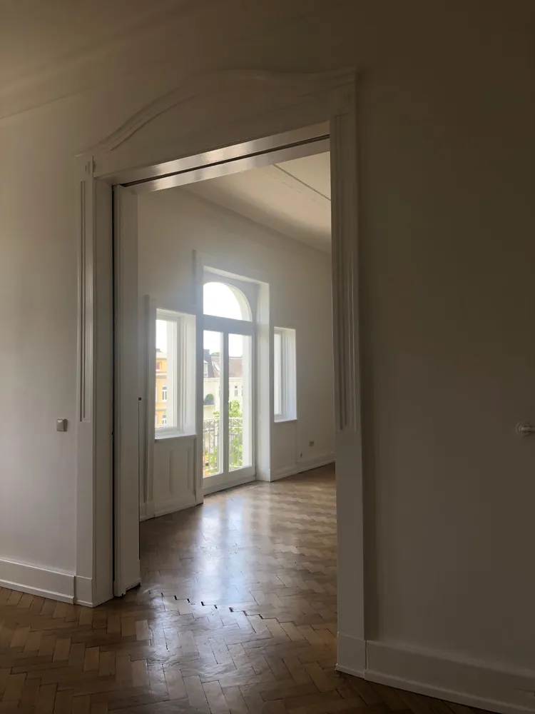 6 Zimmer Wohnung mit 154 m² in Hamburg – Bild 2