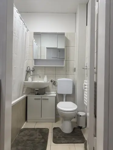 2 Zimmer Wohnung mit 45 m² in Berlin – Bild 11