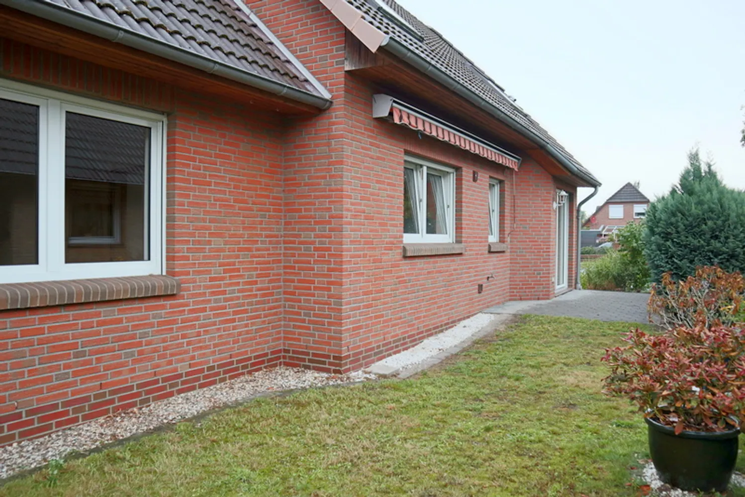 2 Zimmer Wohnung mit 80 m² in Delmenhorst – Bild 2