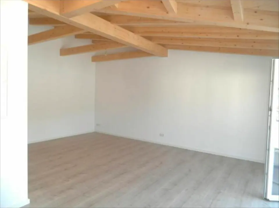 4 Zimmer Wohnung mit 119 m² in Rudolstadt – Bild 2