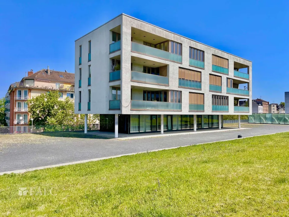 2 Zimmer Wohnung mit 124 m² in Düsseldorf – Bild 3