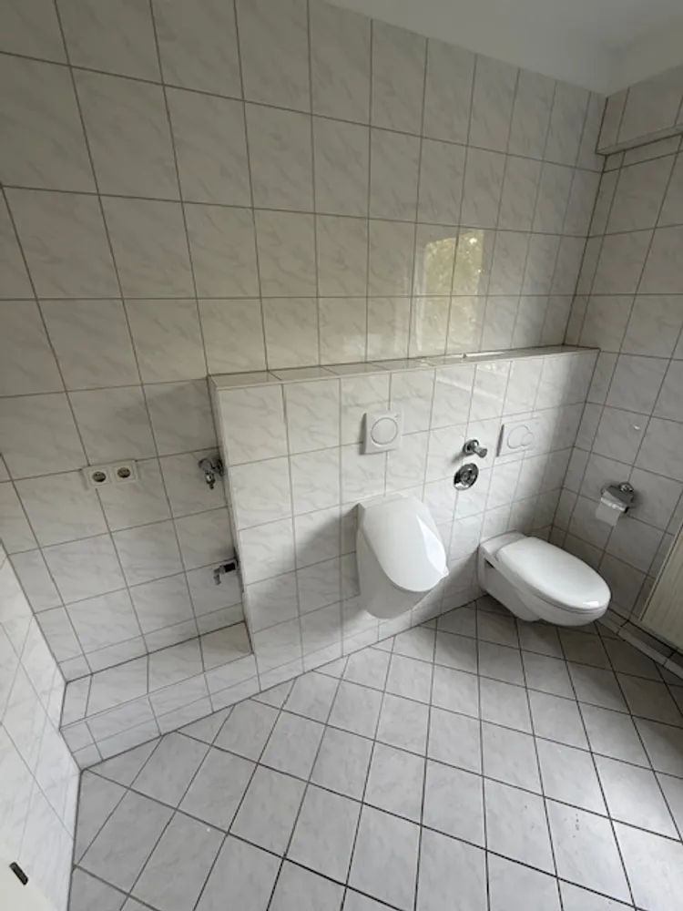 1 room apartment with 99 m² in Frankfurt am Main – Photo 1