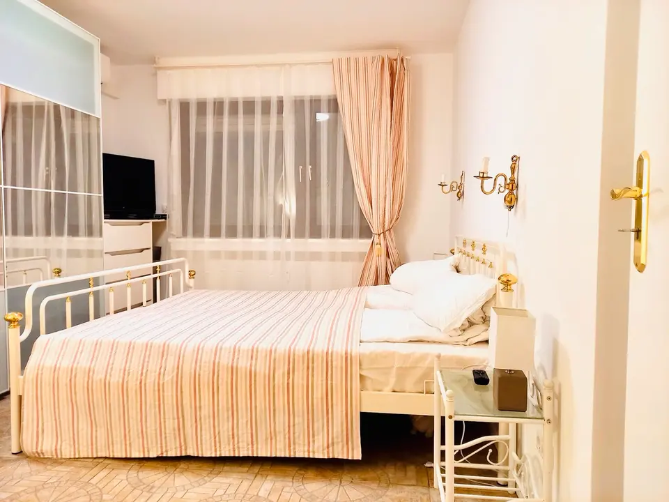 6 Zimmer Haus mit 219 m² in Frechen – Bild 8