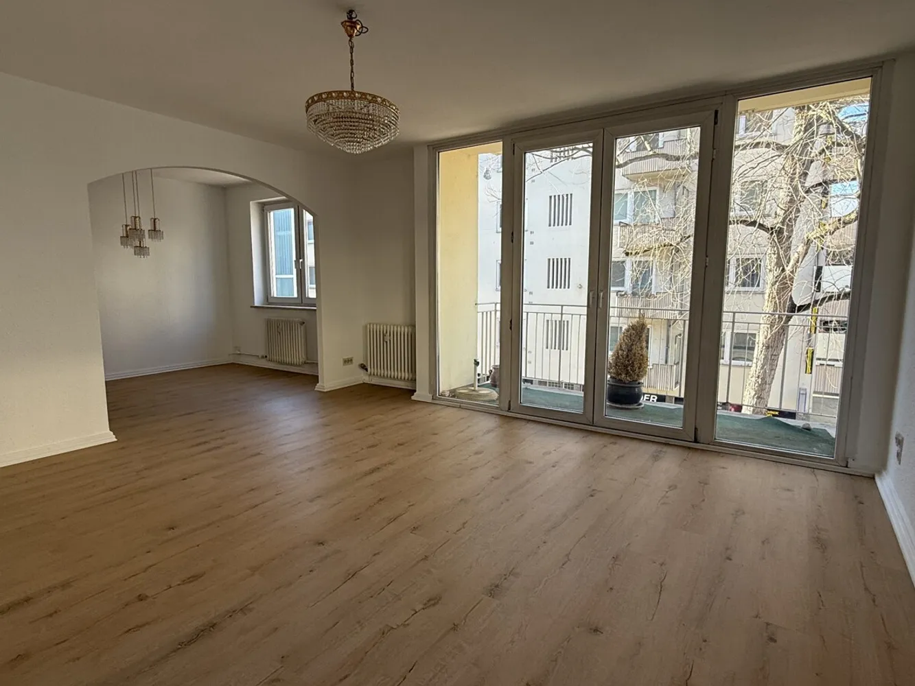 2 Zimmer Wohnung mit 78 m² in Wiesbaden – Bild 1