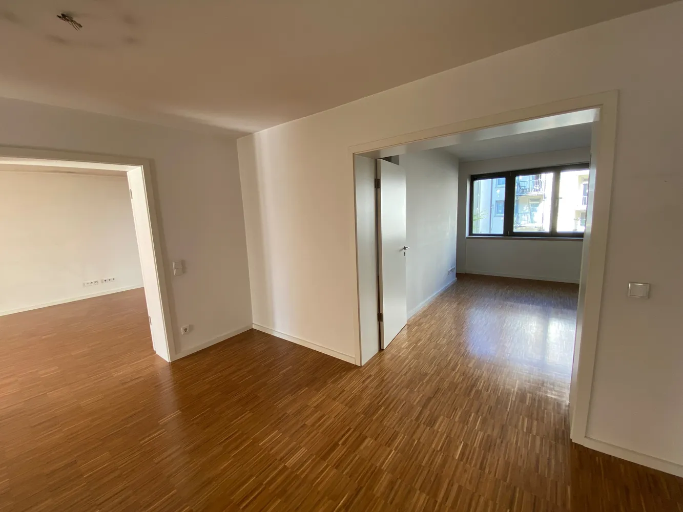 3 room apartment with 106 m² in Frankfurt am Main – Photo 2