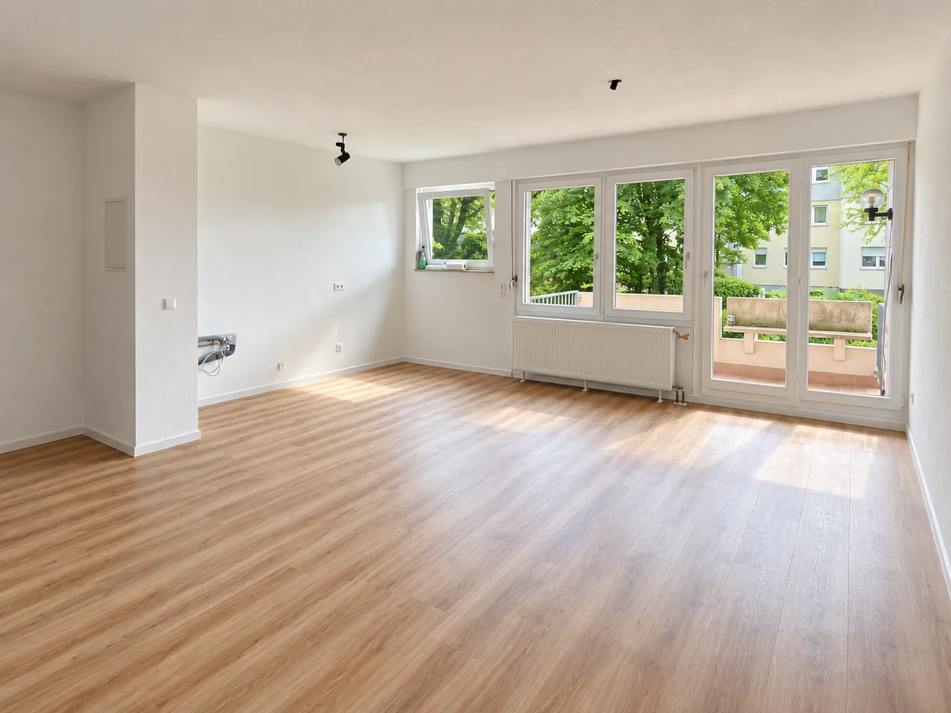 2 Zimmer Wohnung mit 65 m² in Karlsruhe – Bild 2