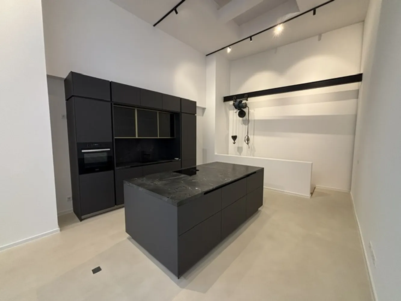 4 Zimmer Wohnung mit 156 m² in Köln – Bild 1