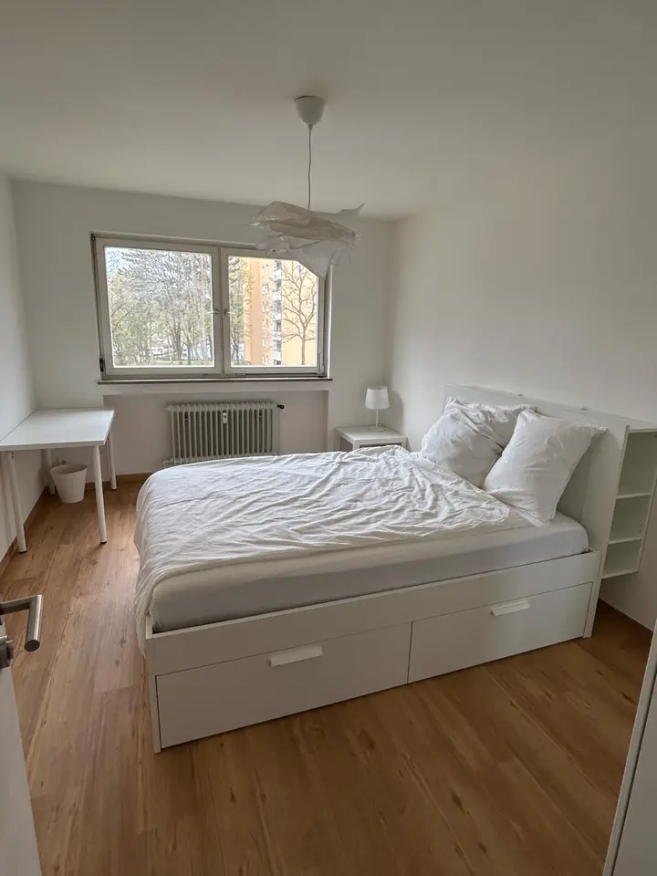 4 Zimmer Wohnung mit 122 m² in Erlangen – Bild 1