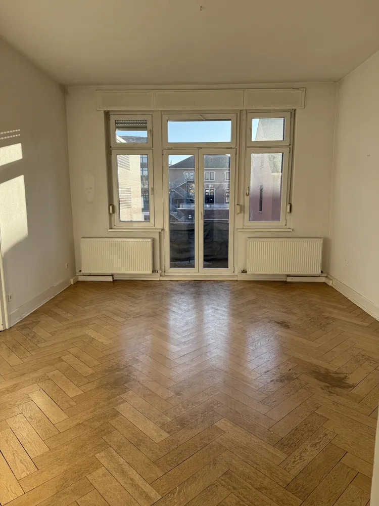5 Zimmer Wohnung mit 126 m² in Karlsruhe – Bild 2