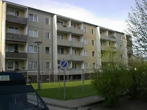 4 Zimmer Wohnung mit 79 m² in Hoyerswerda – Bild 2