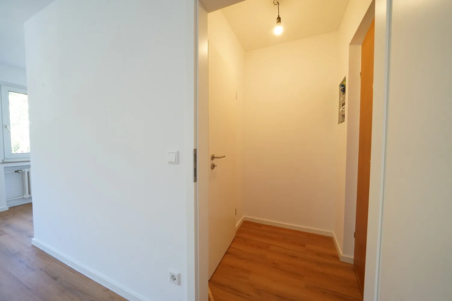 1 Zimmer Wohnung mit 28 m² in Köln – Bild 6