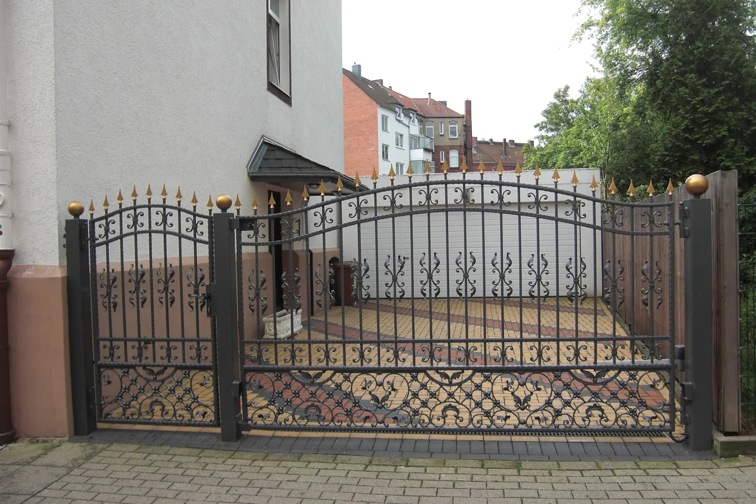 6 Zimmer Wohnung mit 100 m² in Hannover – Bild 2