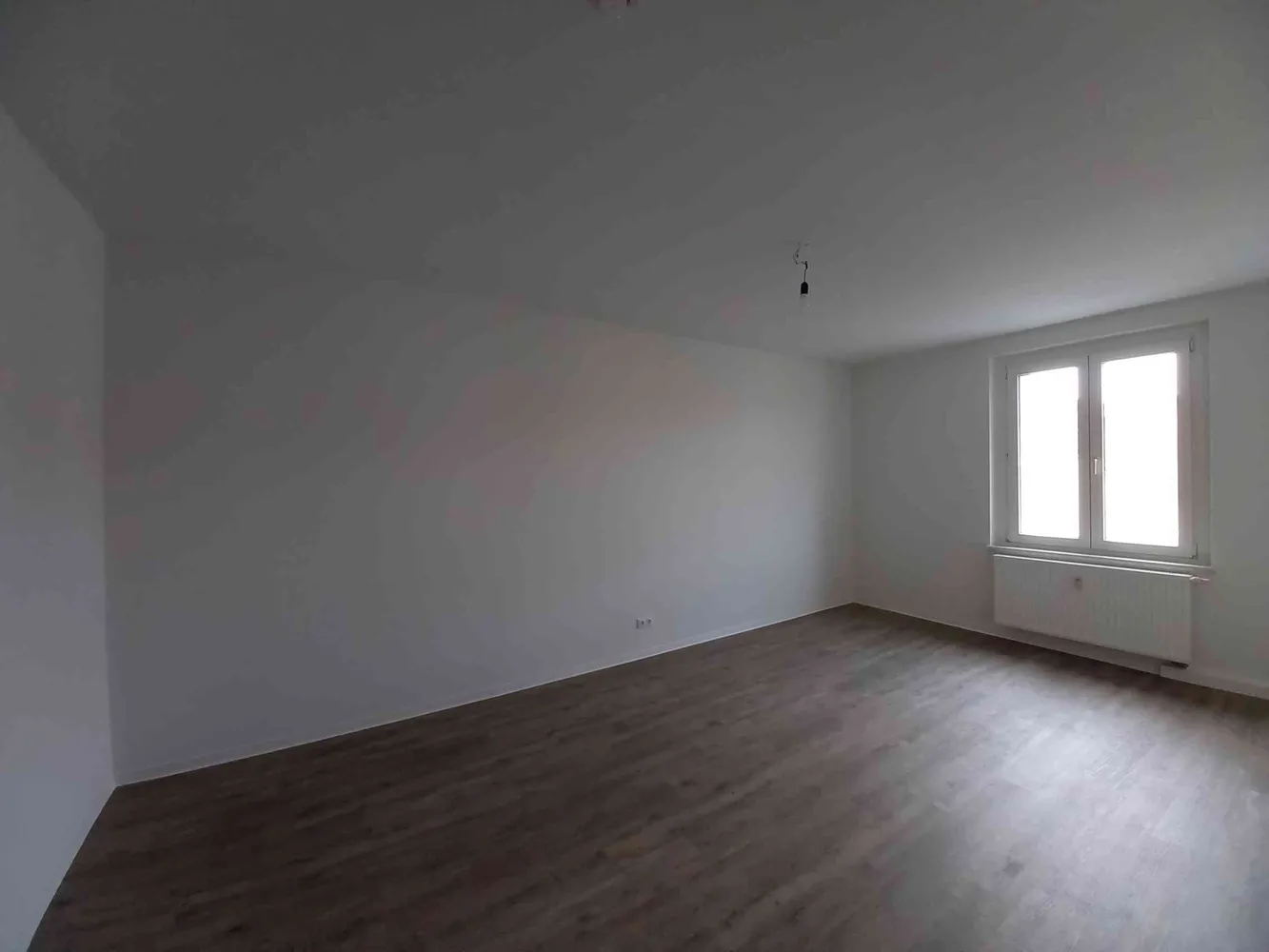 4 Zimmer Wohnung mit 98 m² in Dresden – Bild 1
