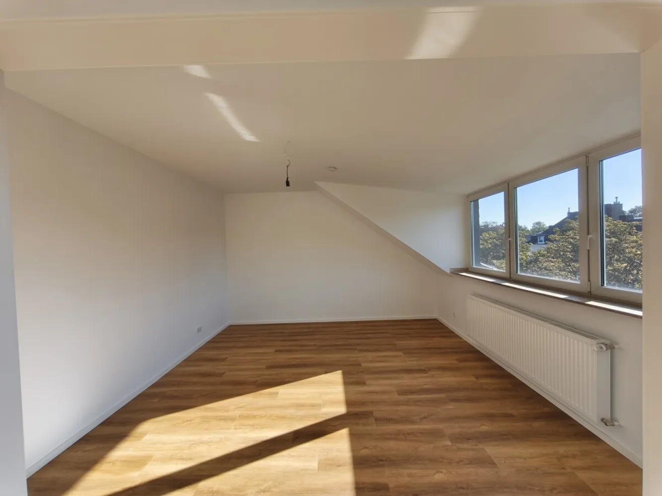 3 Zimmer Wohnung mit 106 m² in Düsseldorf – Bild 3