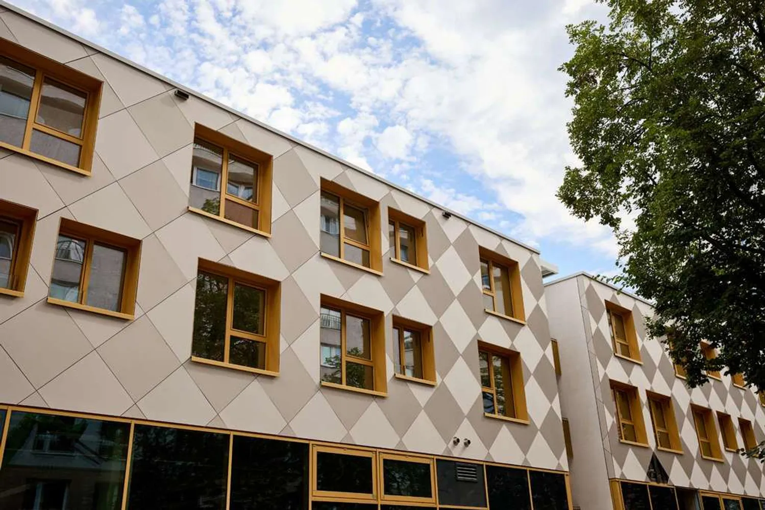 4 Zimmer Wohnung mit 105 m² in Berlin – Bild 1