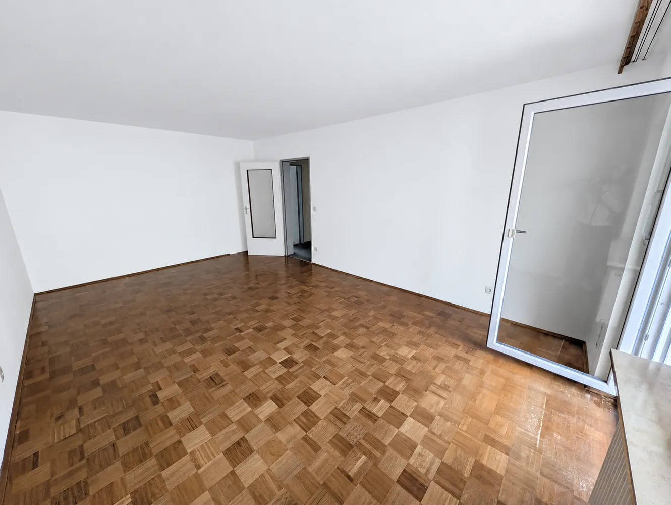 3 room apartment with 70 m² in Munich – Photo 4