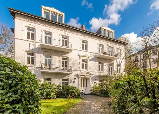 4 Zimmer Wohnung mit 135 m² in Hamburg – Bild 2