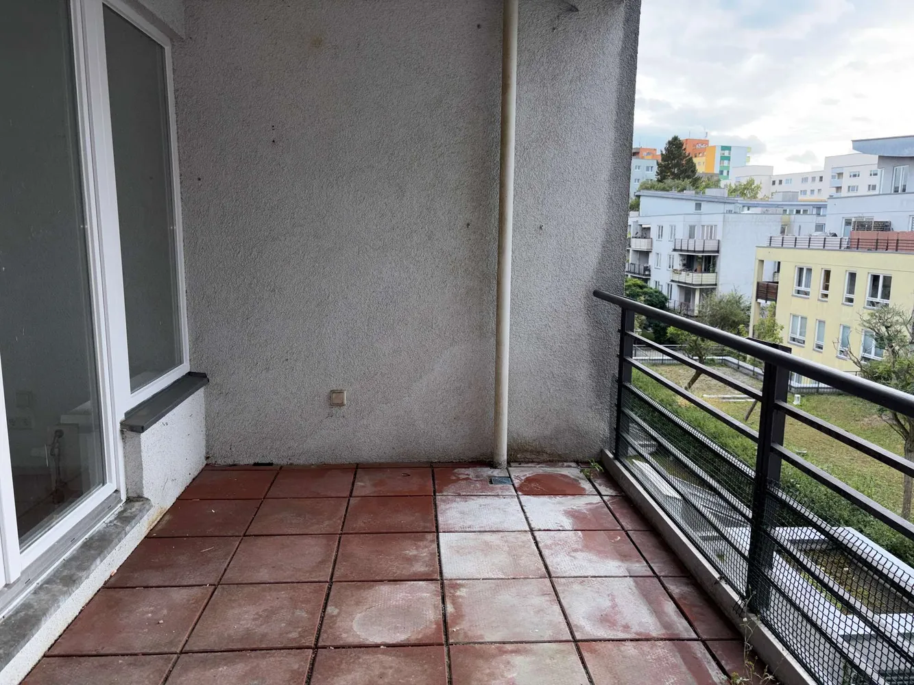 2 room apartment with 63 m² in Berlin – Photo 2
