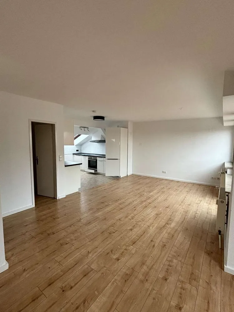 3 Zimmer Wohnung mit 121 m² in Berlin – Bild 2