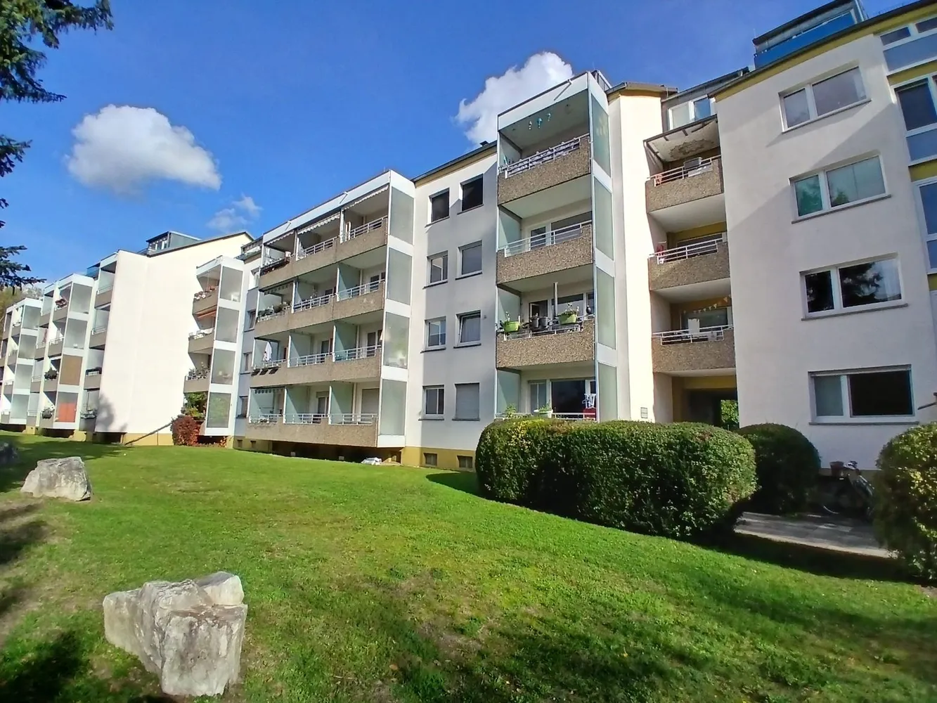 2 room apartment with 57 m² in Frankfurt am Main – Photo 1