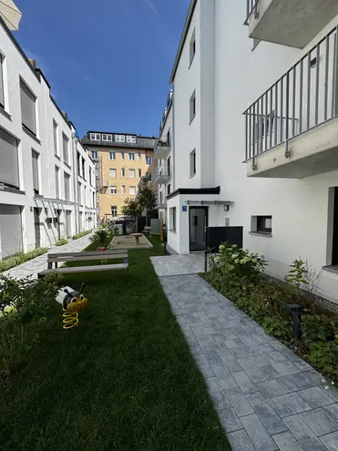 2 Zimmer Wohnung mit 60 m² in München – Bild 2