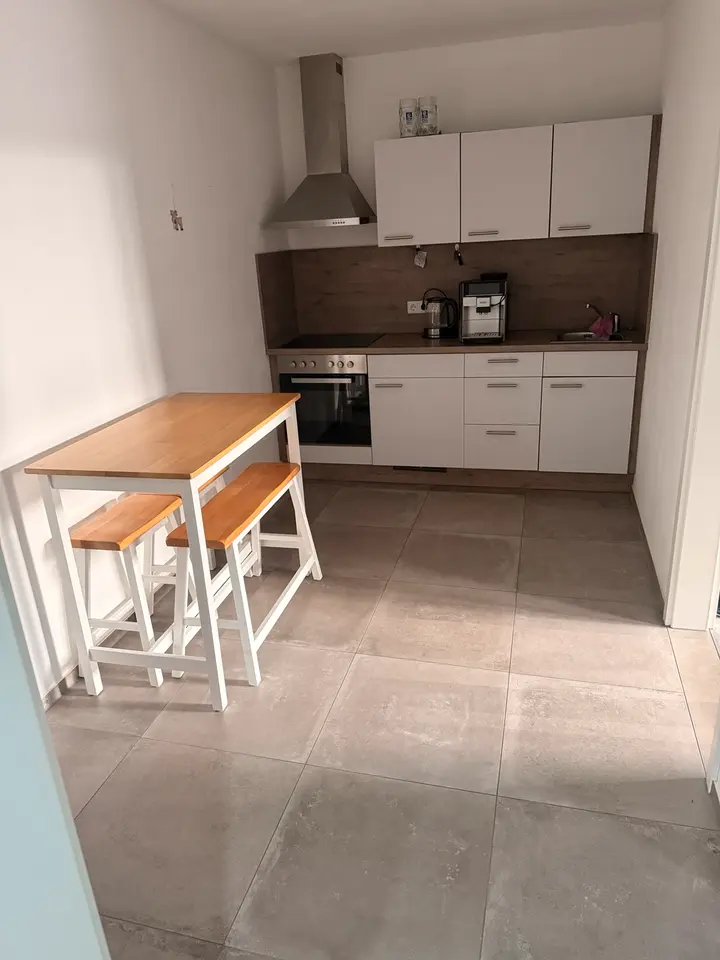 2 Zimmer Wohnung mit 65 m² in Sonneberg – Bild 2