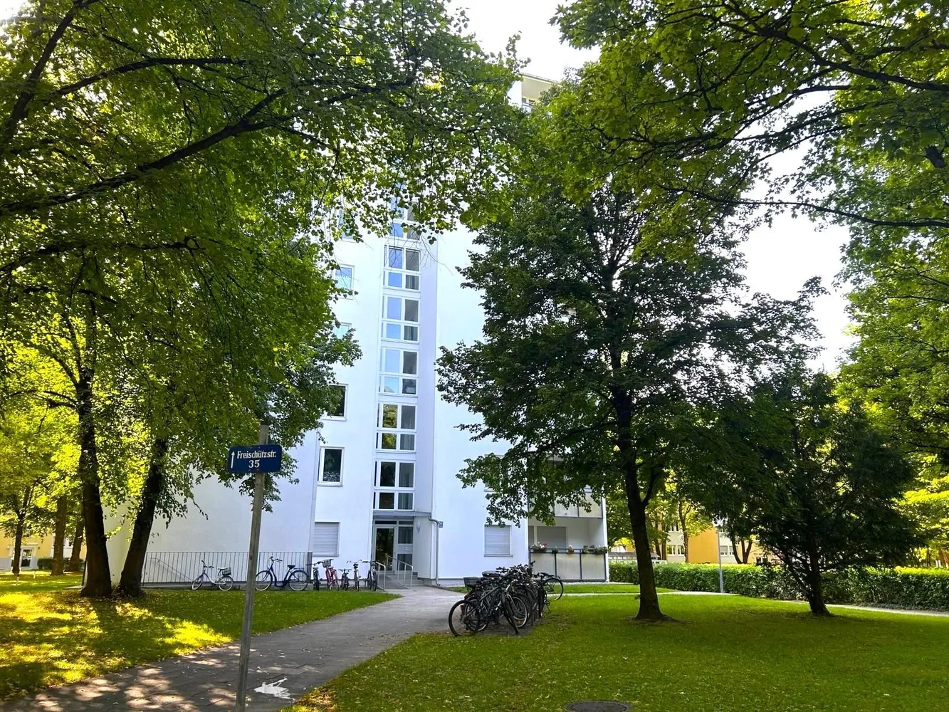 3 room apartment with 74 m² in Munich – Photo 1