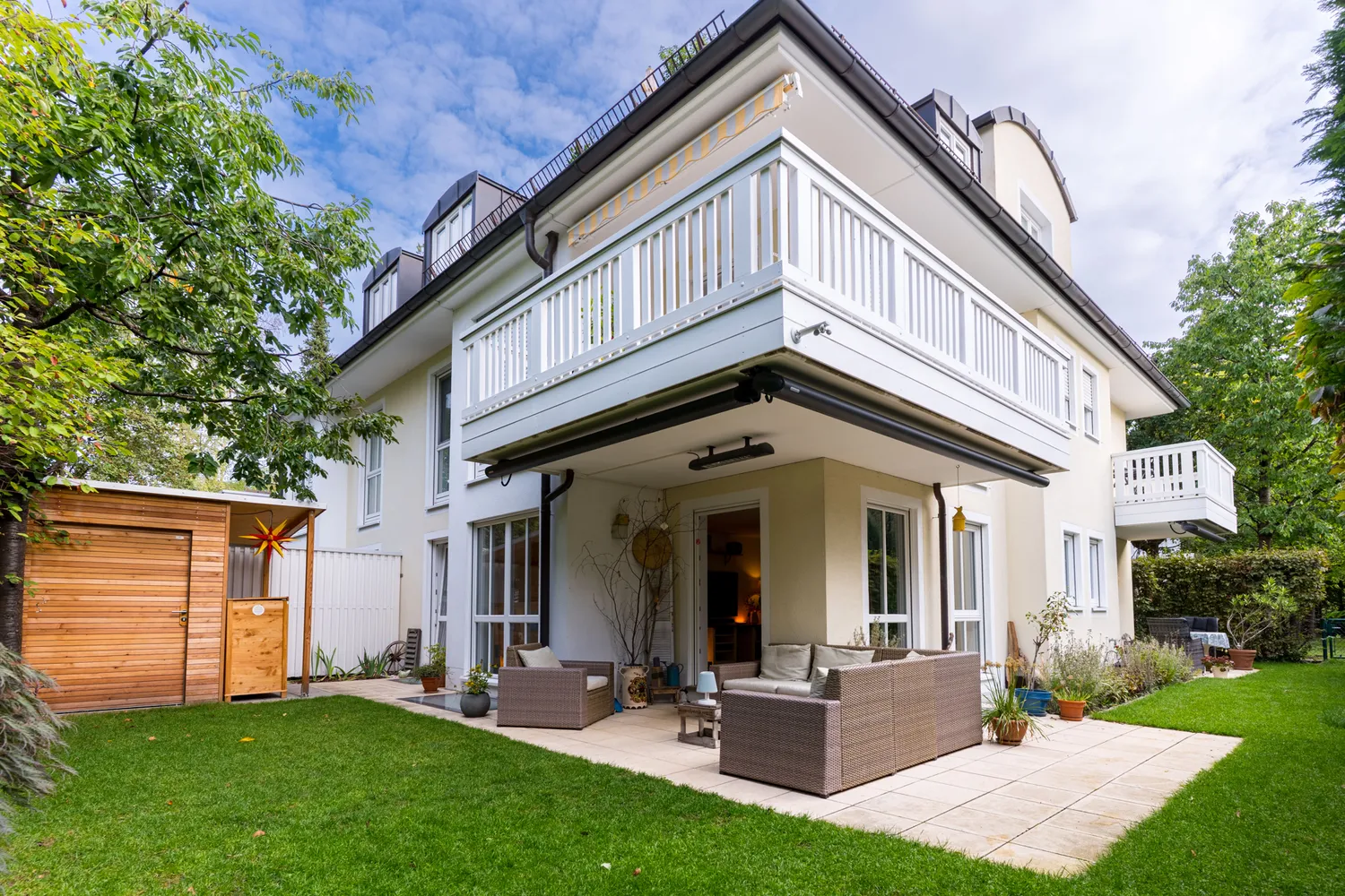 4 Zimmer Wohnung mit 103 m² in München – Bild 1