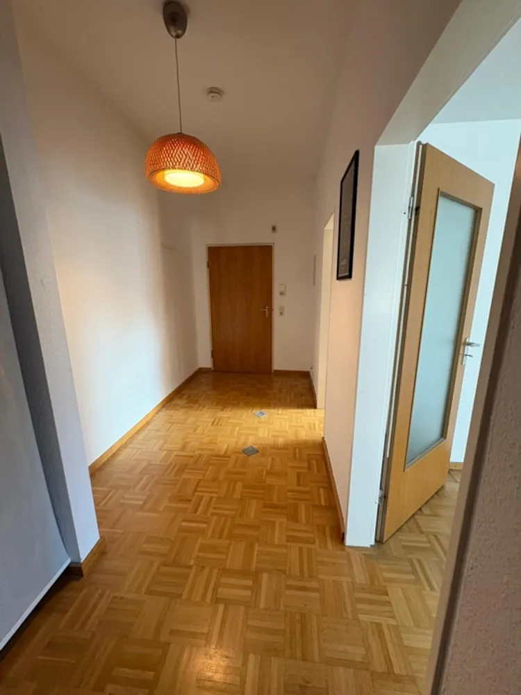 2 Zimmer Wohnung mit 60 m² in Düsseldorf – Bild 2