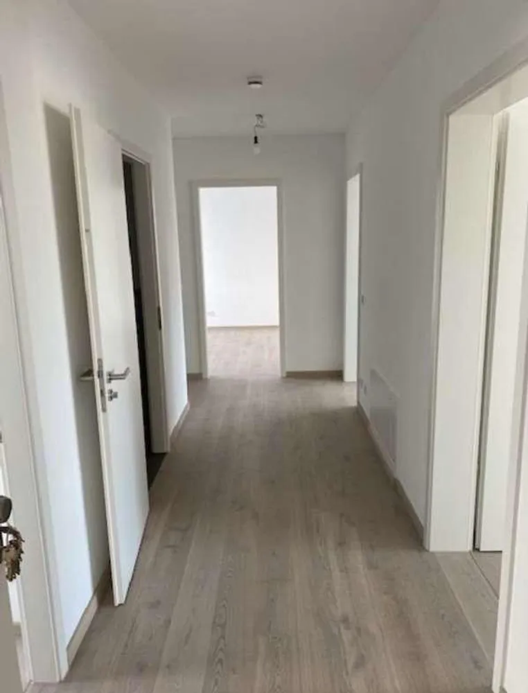 4 Zimmer Wohnung mit 94 m² in München – Bild 3