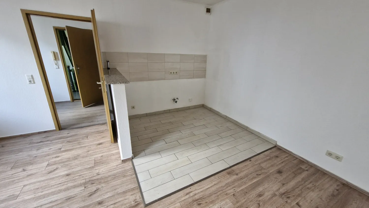 3 Zimmer Wohnung mit 60 m² in Magdeburg – Bild 2