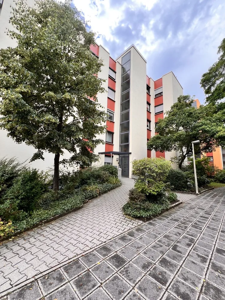 3 Zimmer Wohnung mit 94 m² in Nürnberg – Bild 1