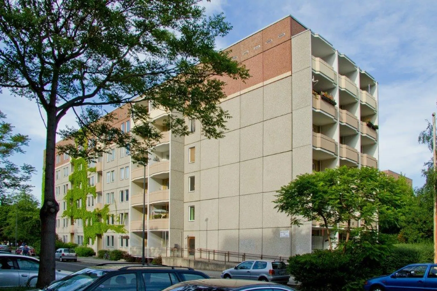 4 Zimmer Wohnung mit 82 m² in Dresden – Bild 1