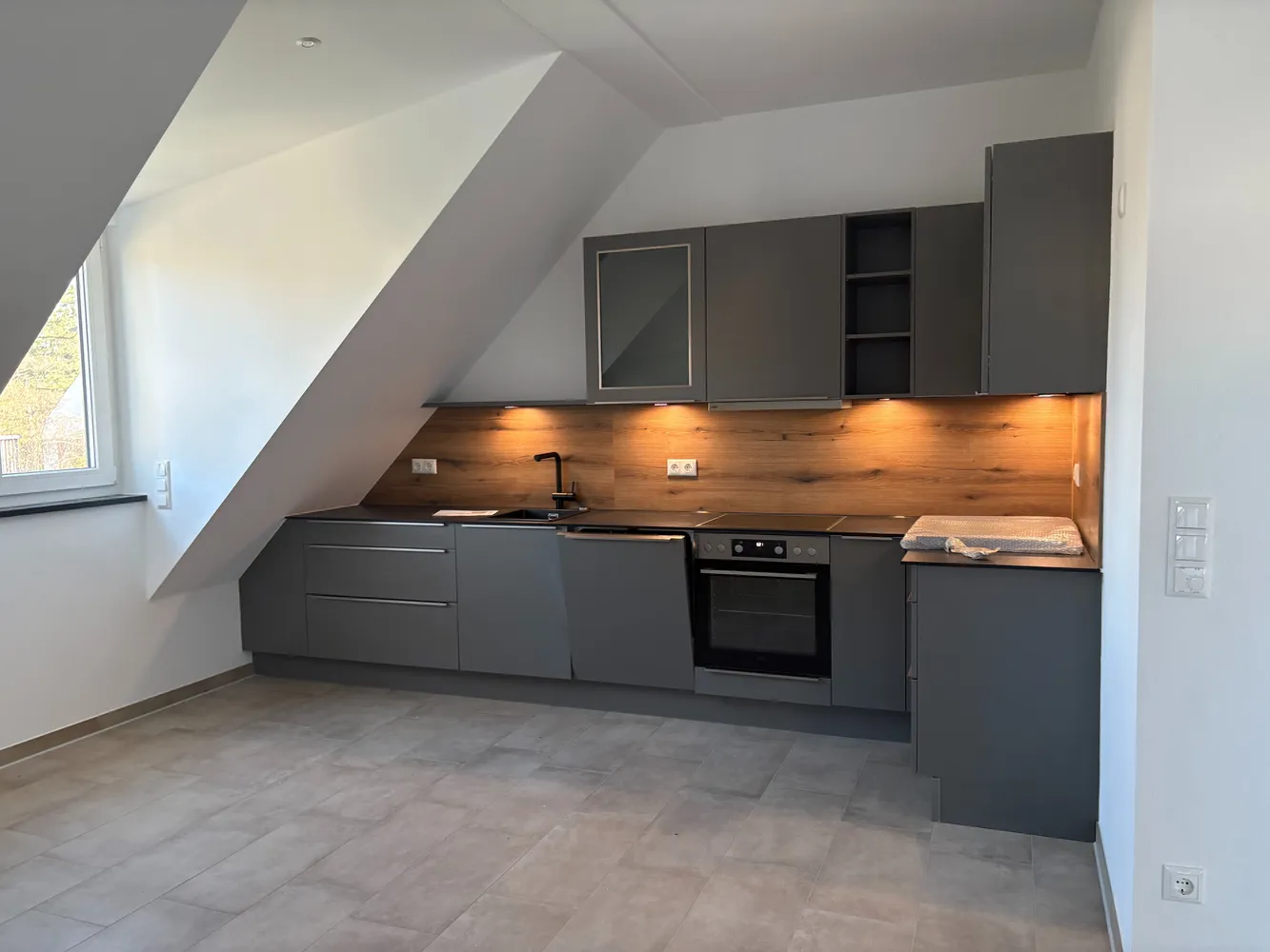 2 Zimmer Wohnung mit 65 m² in München – Bild 3