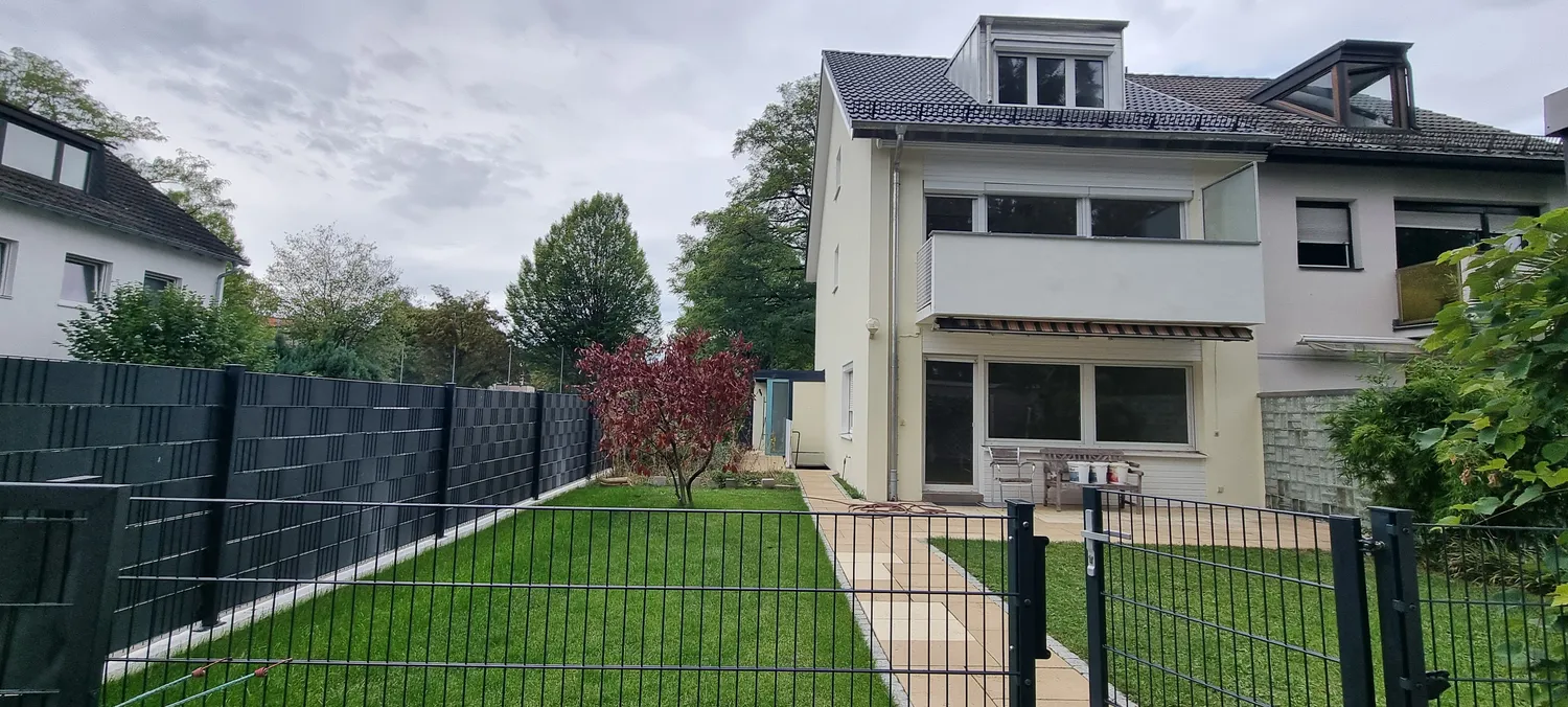 5 Zimmer Haus mit 152 m² in München – Bild 1