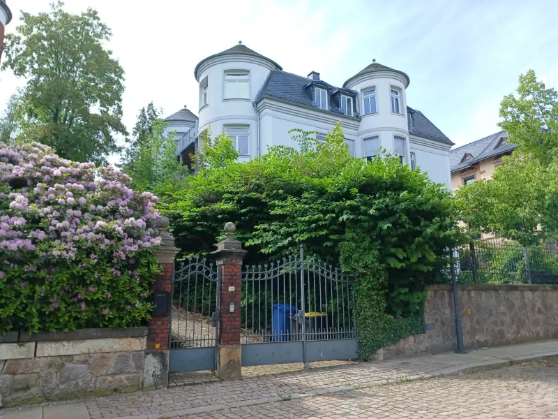 4 Zimmer Wohnung mit 120 m² in Zwickau – Bild 8