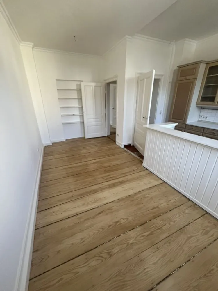 4 Zimmer Wohnung mit 98 m² in Frankfurt am Main – Bild 4