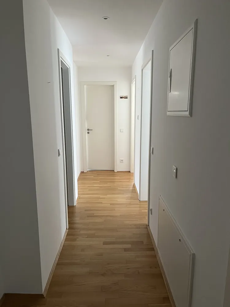 4 Zimmer Wohnung mit 83 m² in München – Bild 2