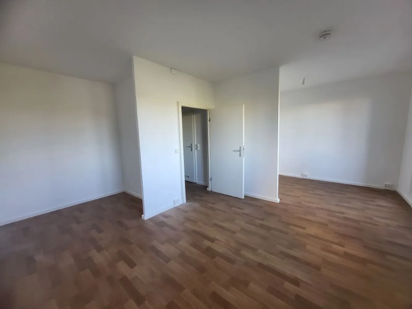 1 Zimmer Wohnung mit 30 m² in Halle (Saale) – Bild 1